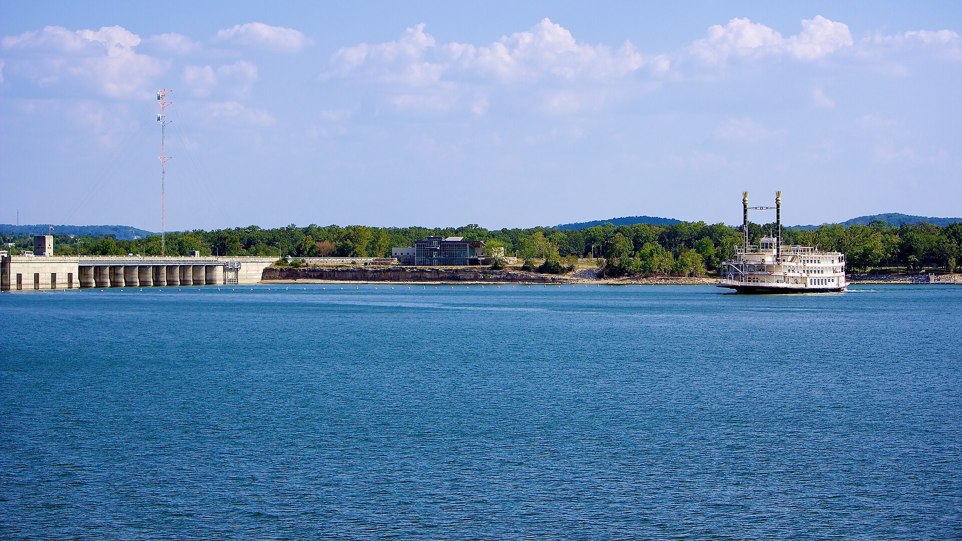 Showboat Branson Belle cruising beside Table Rock Dam
